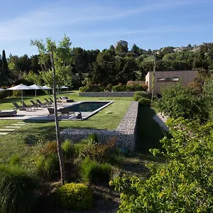 https://domaine-mejan.fr-provencehotel.com
